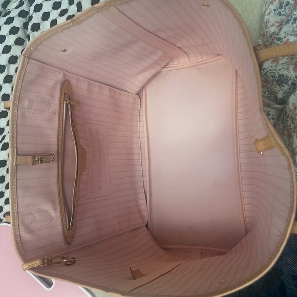 LV Neverfull GM - Picture 9 of 15